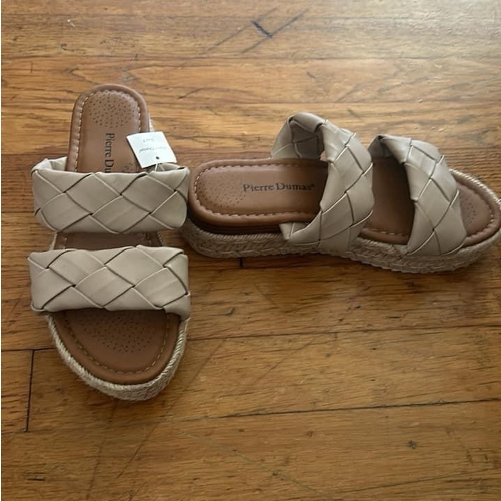 Pierre Dumas NWT Size 7